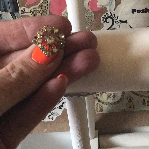 Antique beautiful crown ring - Picture 10 of 11